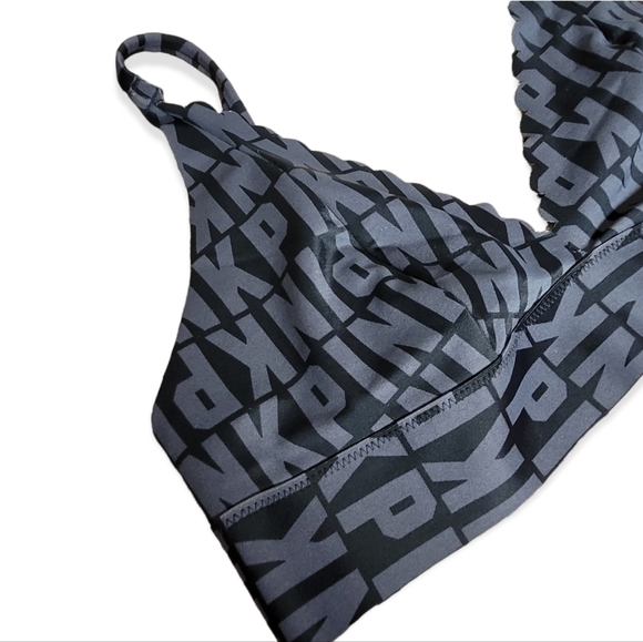 VICTORIA'S Secret Triangle Bra | size MEDIUM - Picture 1 of 6